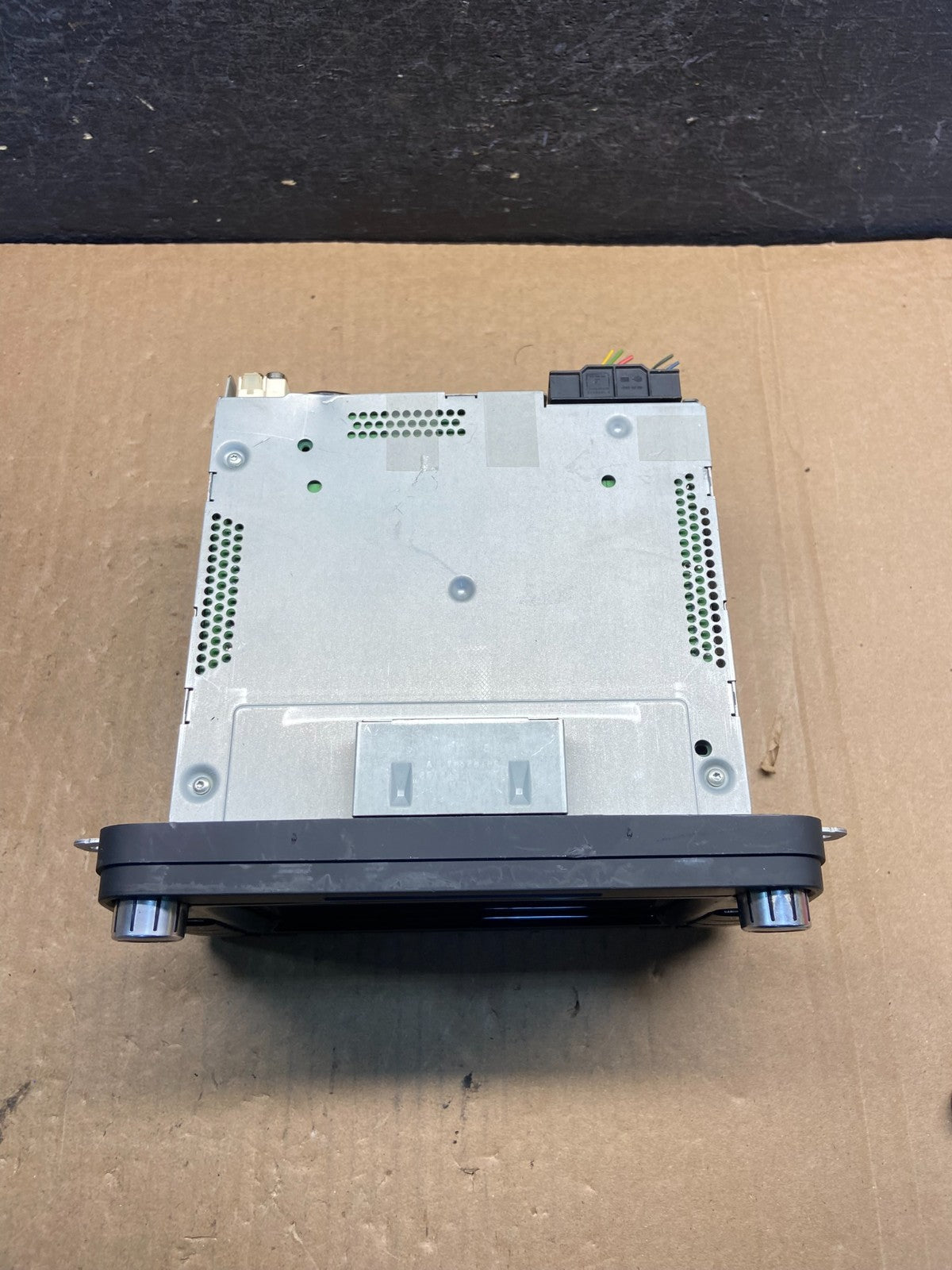 2009 to 2012 Volkswagen CC Radio CD Player Screen AM/FM AG1518 DW4