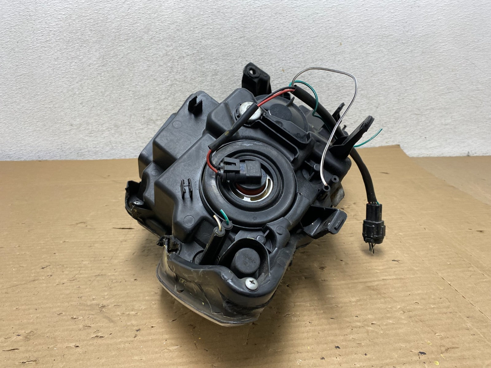 2014 2015 2016 Nissan Rogue Right Passenger RH Halogen Headlight AG9051 DW8