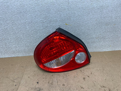 2000 to 2001 Nissan Maxima Left Driver Lh Side Tail Light OEM X2277 DW0