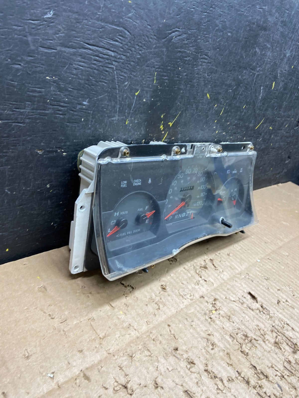 1998 to 2005 Mercury Marquis Speedometer Cluster Gauge Oem v7765 DG2