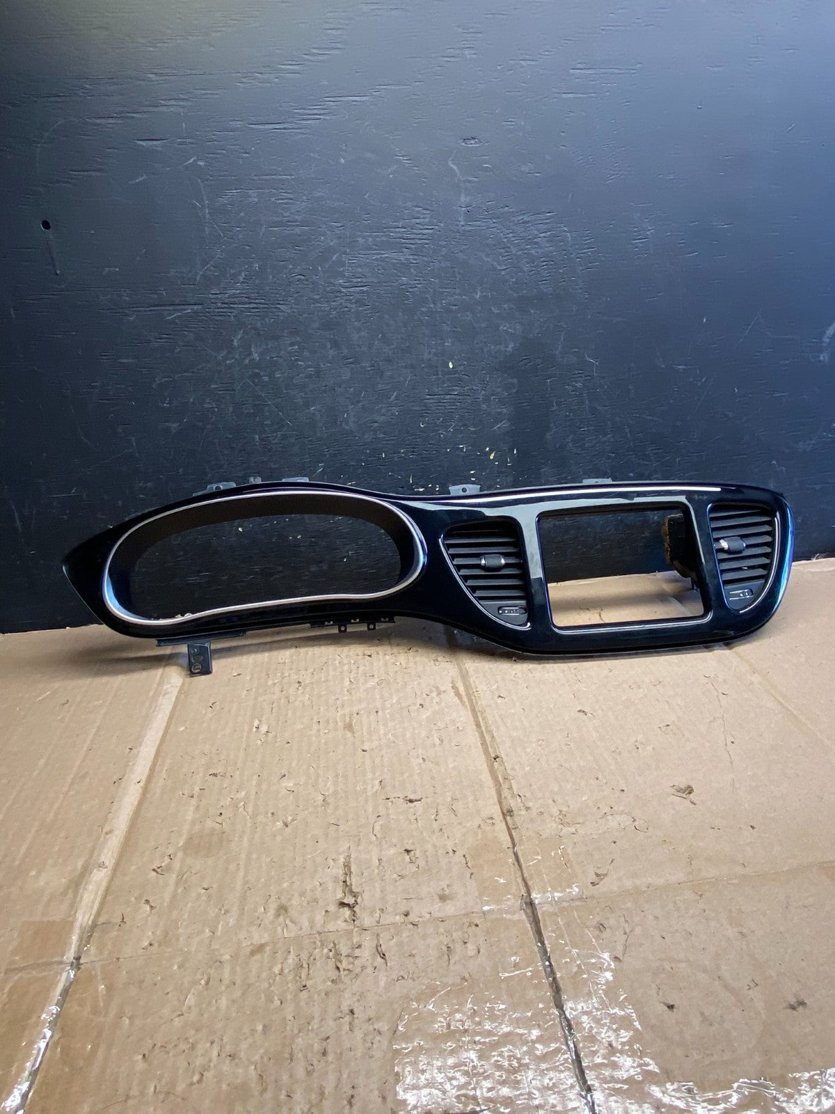 2013 - 2016 Dodge Dart Dash Speedometer Cluster Radio Trim Bezel Black AI2833 DW0