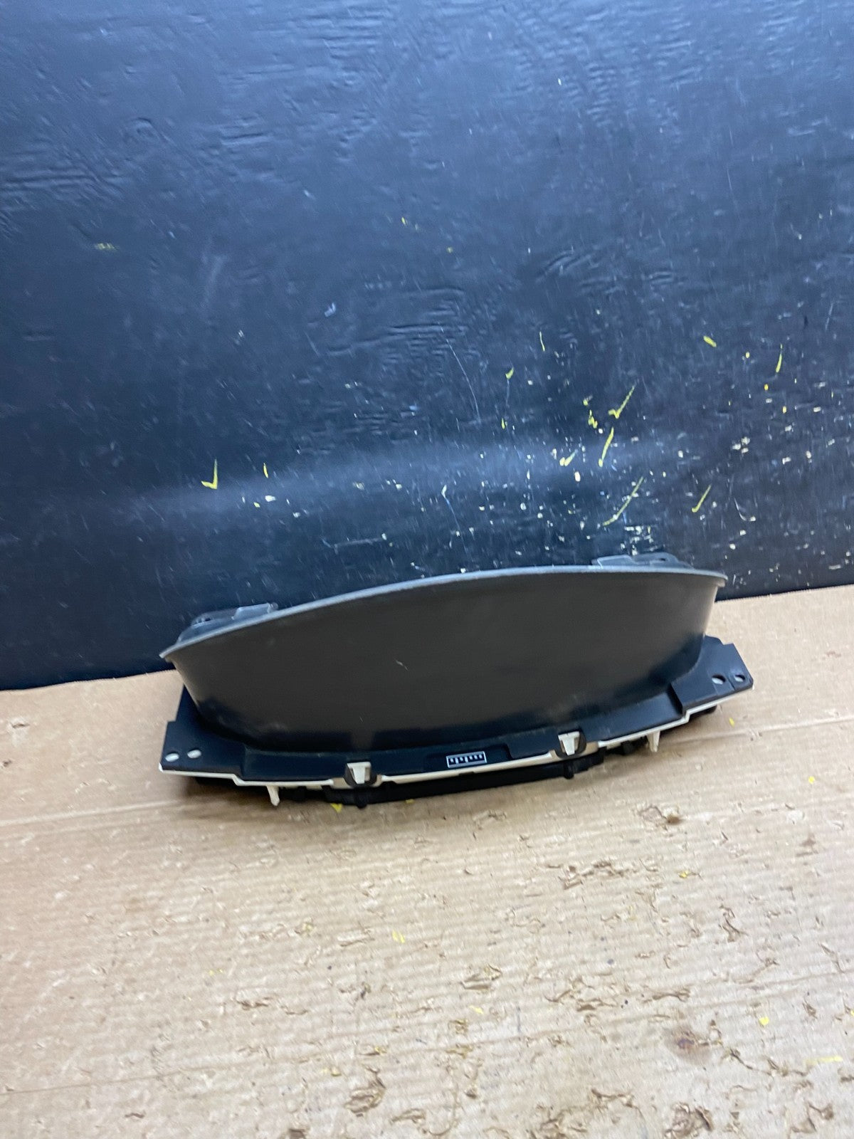 2004 to 2007 Chevrolet Express Speedometer Cluster Gauge OEM W3394 DG4