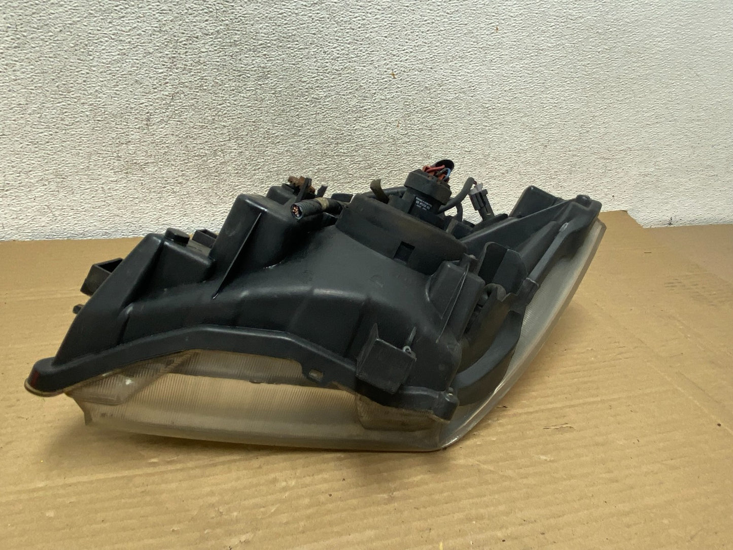 2005-2007 Nissan Pathfinder Halogen Headlight Right Passenger Rh AG8868 DW6