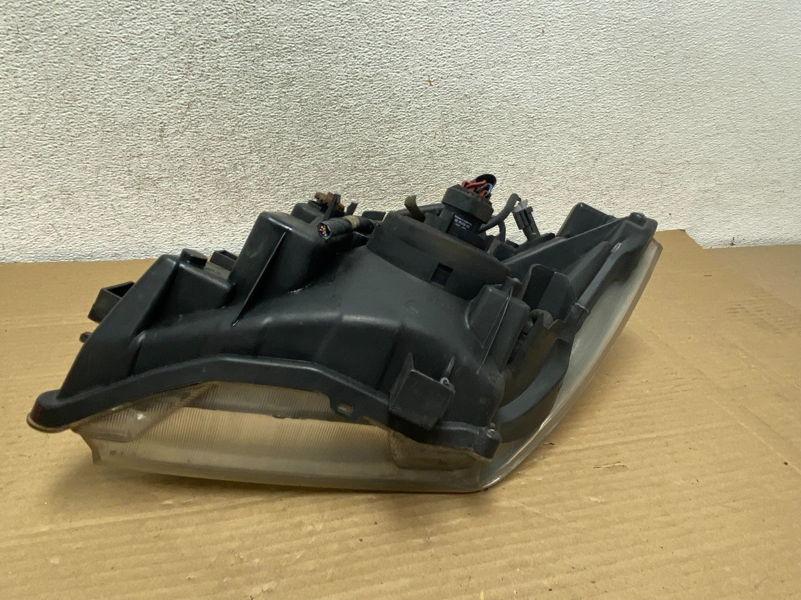 2005-2007 Nissan Pathfinder Halogen Headlight Right Passenger Rh AG8868 DW6
