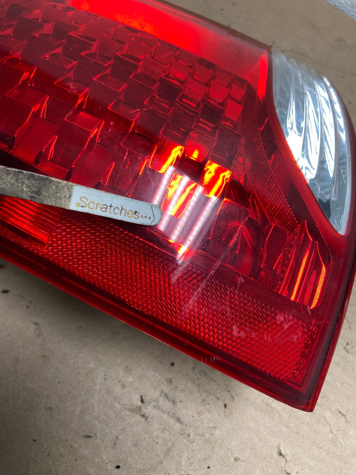 2010 2011 2012 Kia Sorento Left Driver LH Side Tail Light AI1020 LK3
