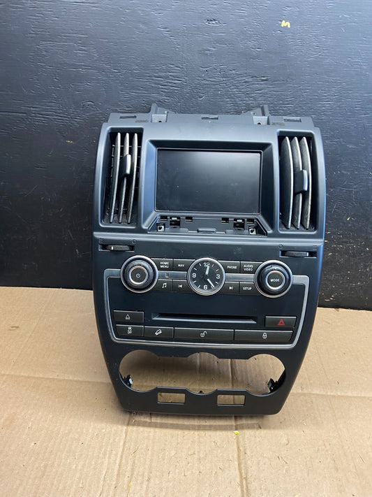 2013-2015 Land Rover LR2 OEM Radio Screen Climate Dash Air Vent Bezel AA4880 DG0