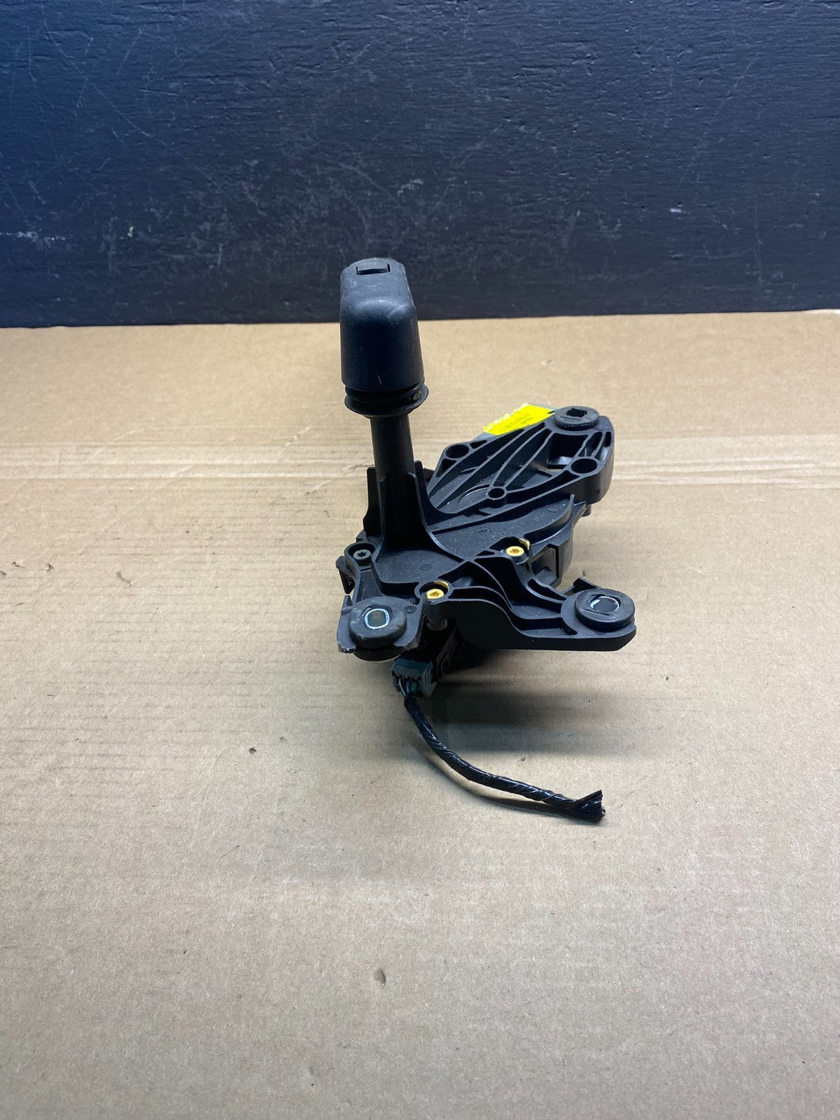 2013 to 2019 Ford Escape Rear Windshield Wiper Motor OEM ac4374 DG4