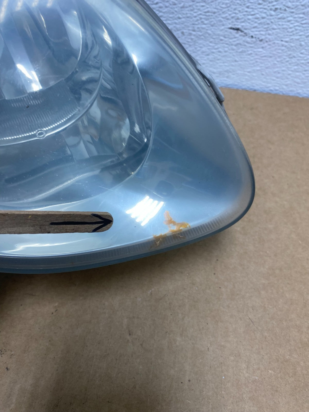 2003 to 2004 Toyota Corolla Right Passenger RH side Headlight AC1718 DW4