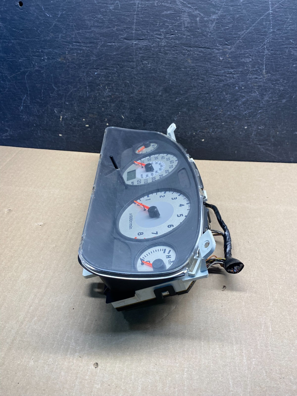2001 to 2003 Nissan Pathfinder Speedometer Cluster Gauge AG74472