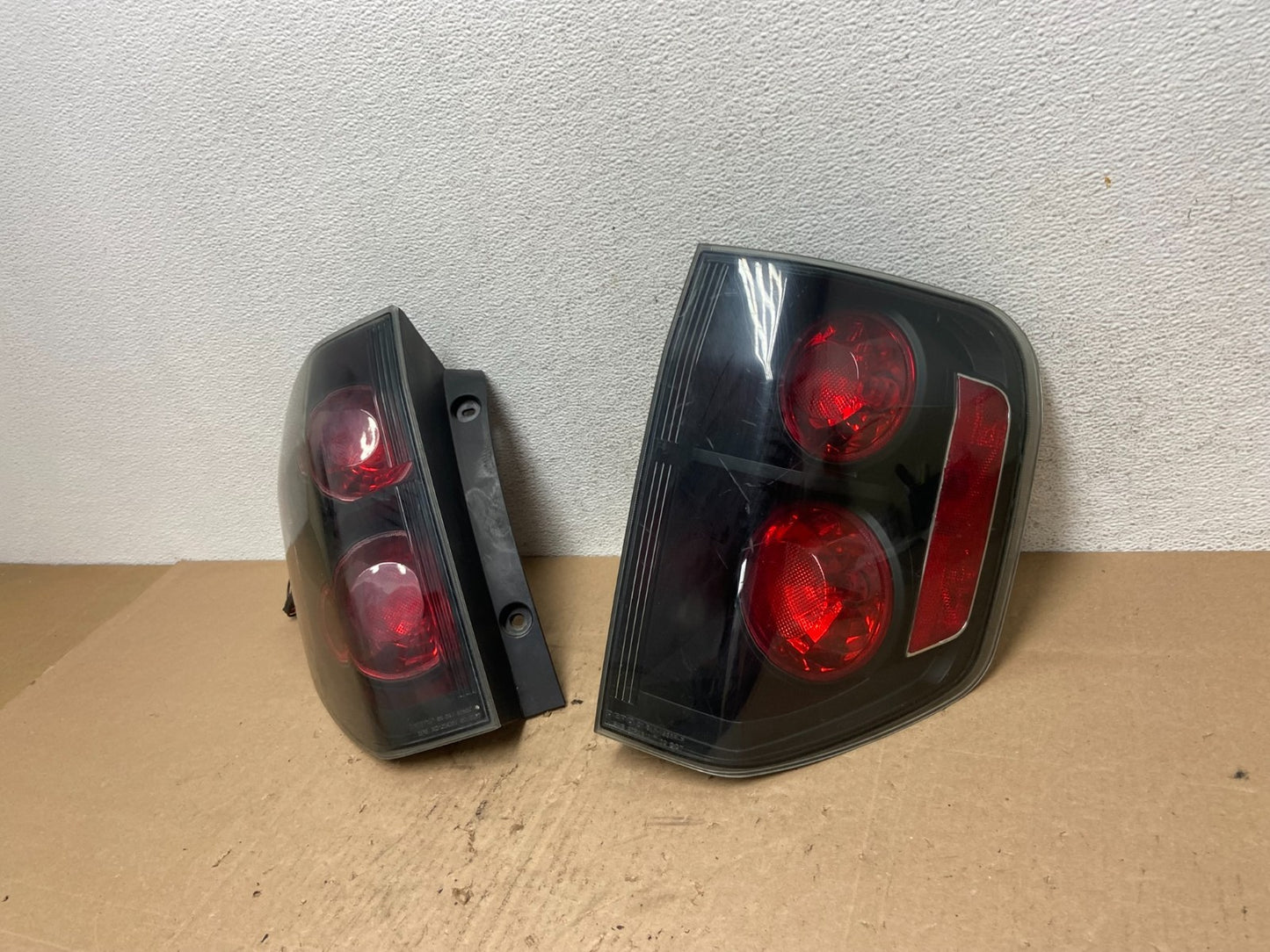 2003 to 2008 Honda Pilot Left+Right Set Side Black Tail Lights AE6461 DG1
