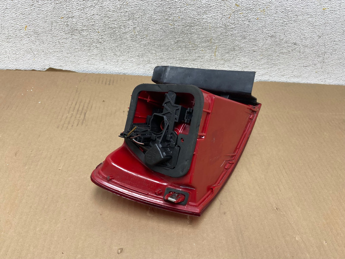 2011 to 2014 Volkswagen Jetta Right Passenger Rh Side Tail Light AH2989 LK5