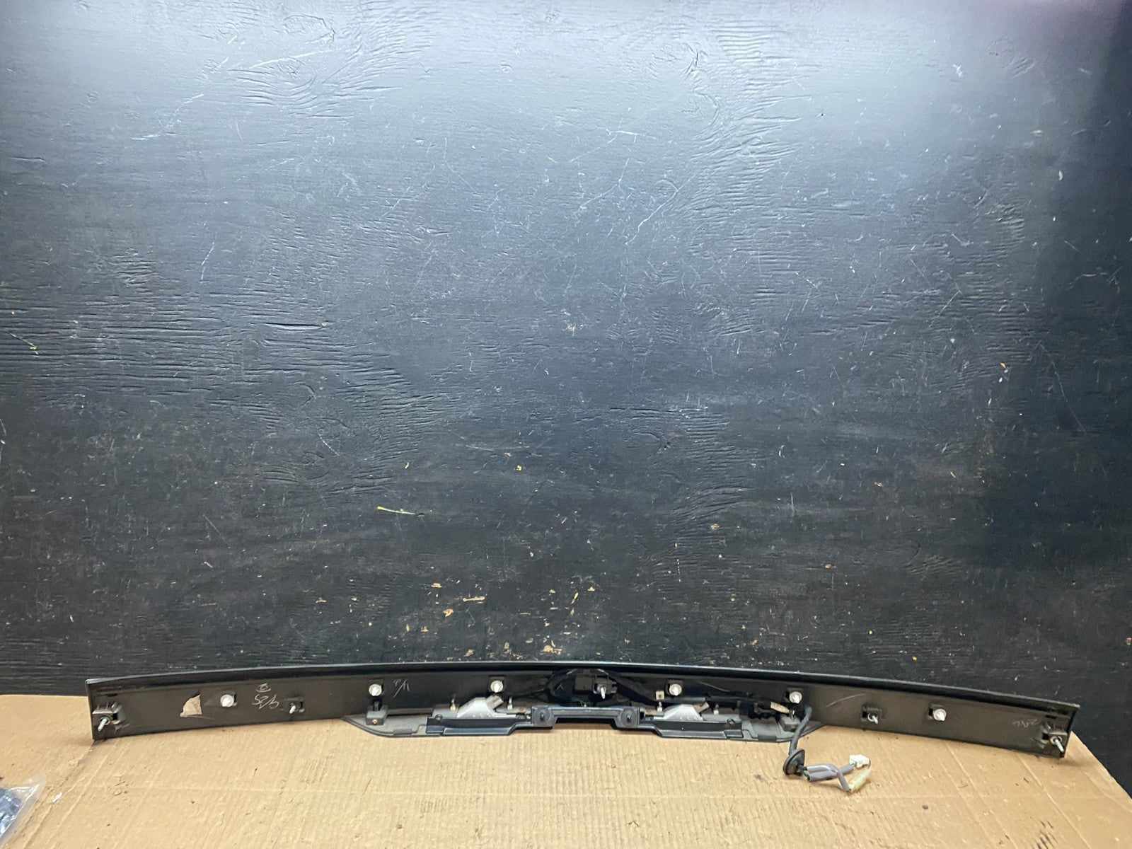 2009 - 2013 Subaru Forester  Liftgate Tailgate Trunk Trim Molding U6437 DG11