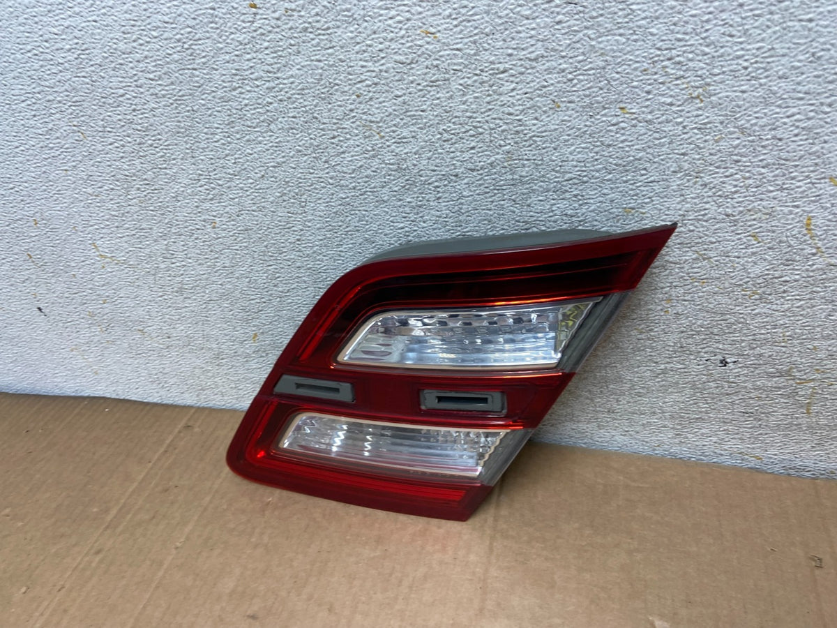 2013 to 2018 Ford Taurus Right Passenger Rh Side Tail Light Inner AI8506 LK1