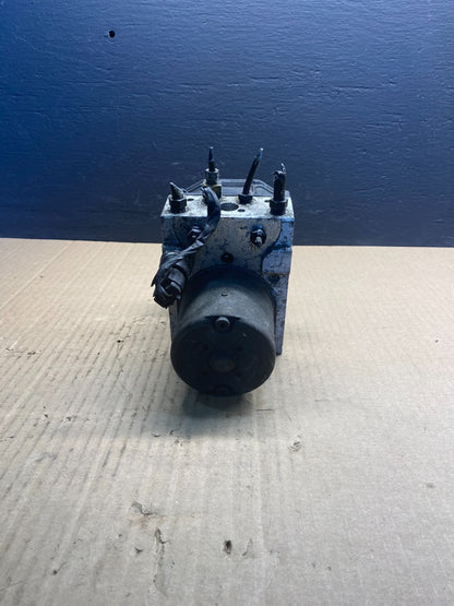 2002 to 2003 BMW X5 ABS Anti-Lock Brake Pump Module OEM AC0476 DG2