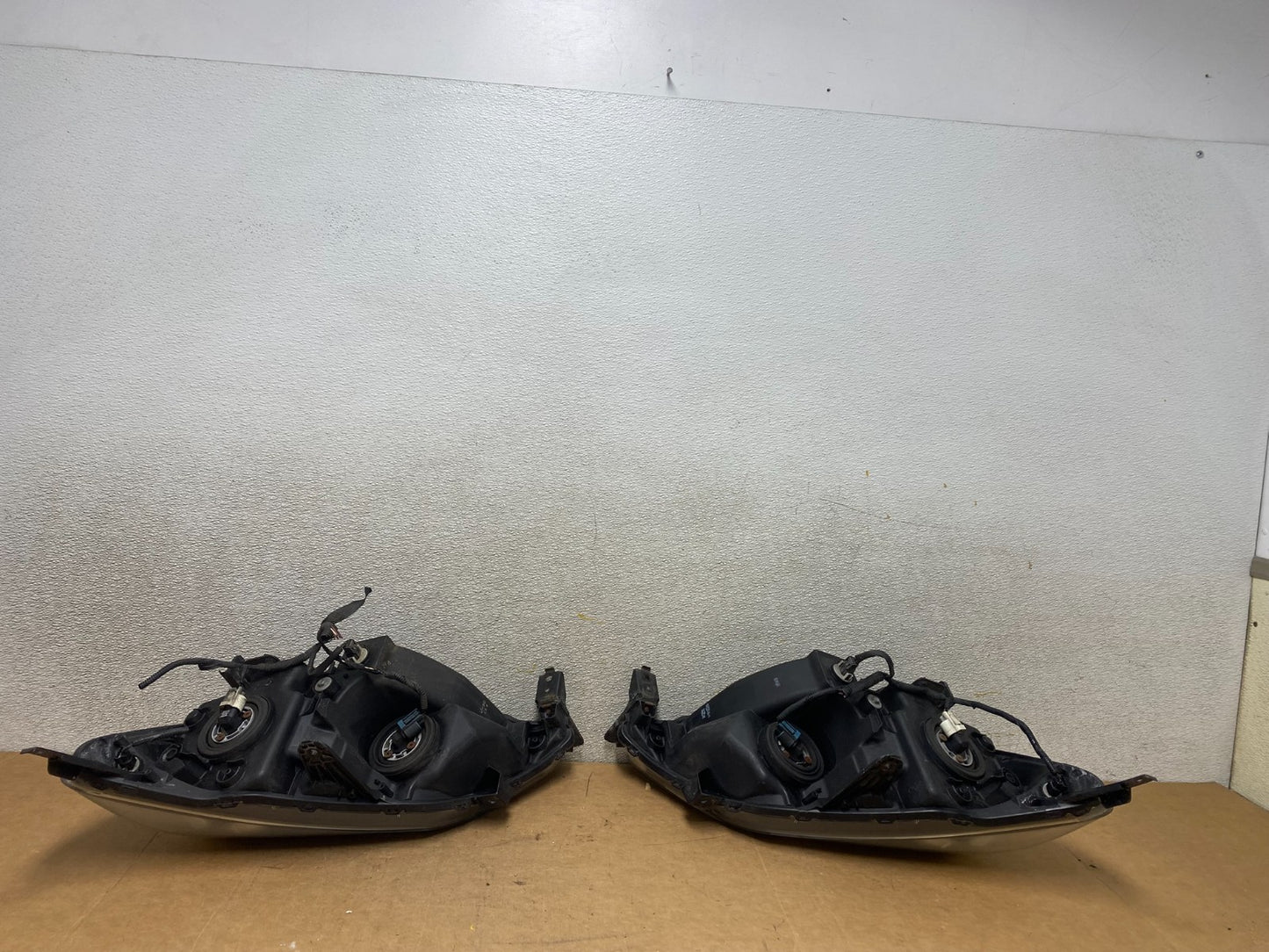 2005 2006 2007 Honda Odyssey Left+Right Set Halogen Headlights X3876 DW9