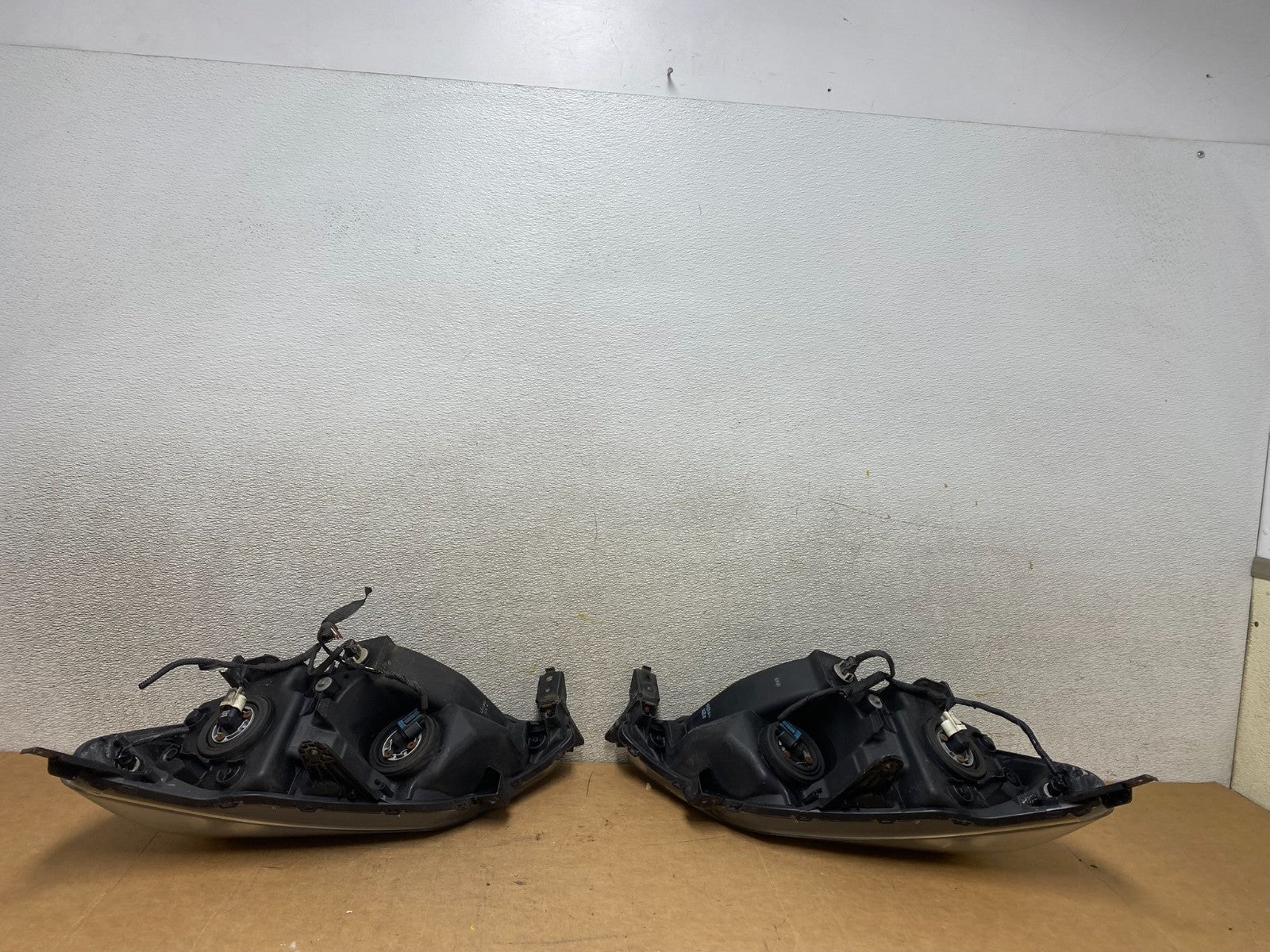 2005 2006 2007 Honda Odyssey Left+Right Set Halogen Headlights X3876 DW9