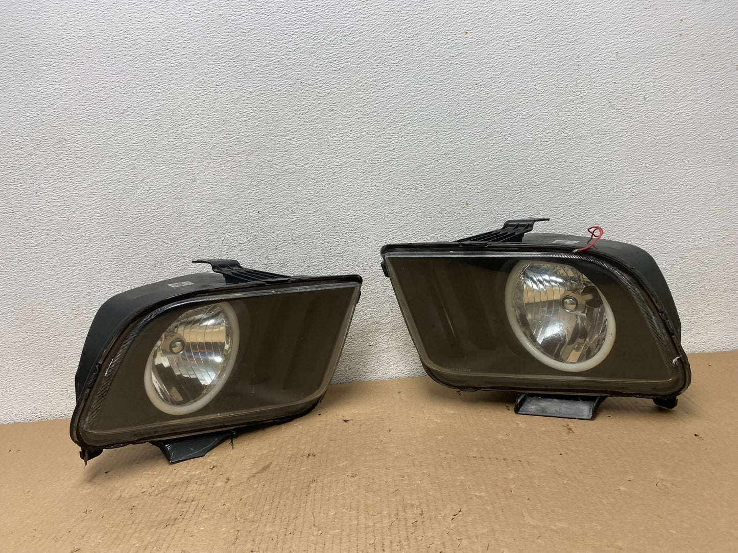 2005 to 2009 Ford Mustang Left+Right Set Side Black LED Headlights AF3198 DG0