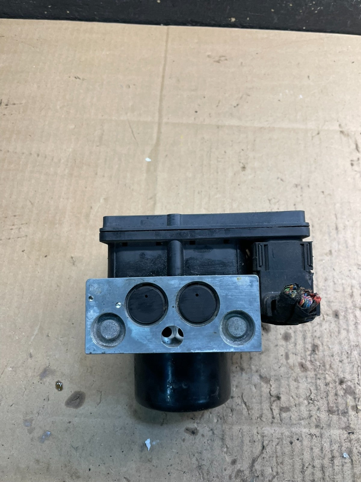 2007 to 2014 Mercedes C-Class ABS Anti Lock Brake Pump Module w6792 DG2