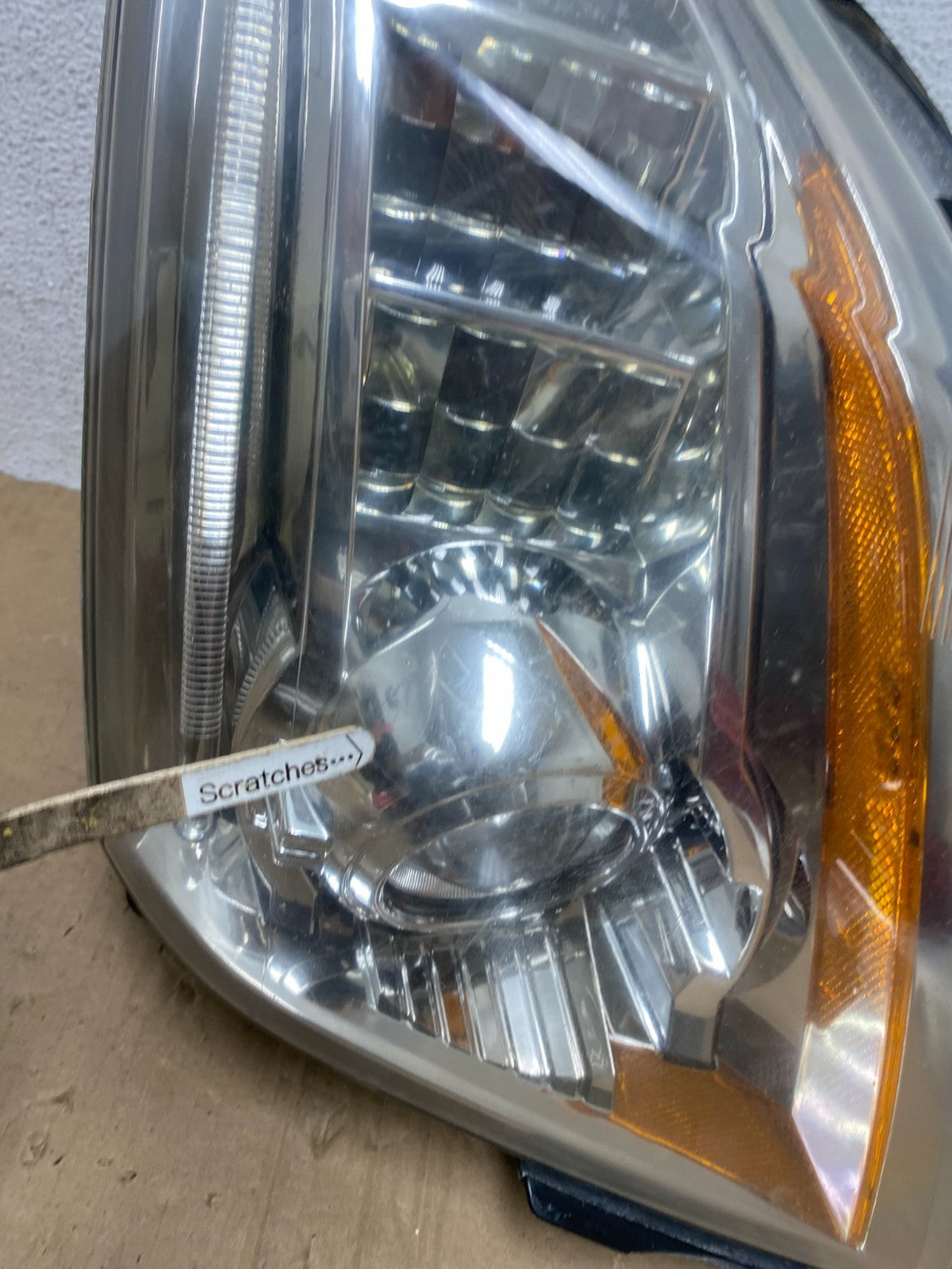 2008 to 2014 Cadillac CTS Right Passegner RH Side Xenon Headlight AE9158 DW3