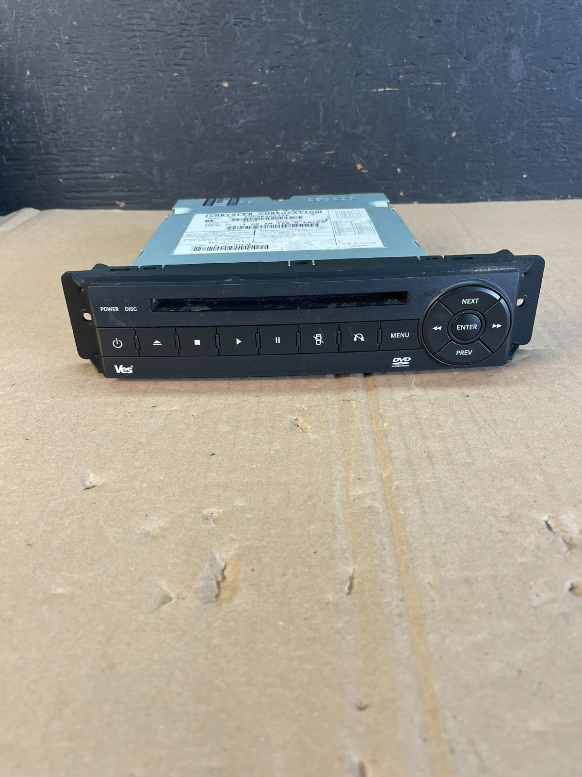 2008 to 2012 Chrysler Town Country DVD Player Receiver AD5939 DG0