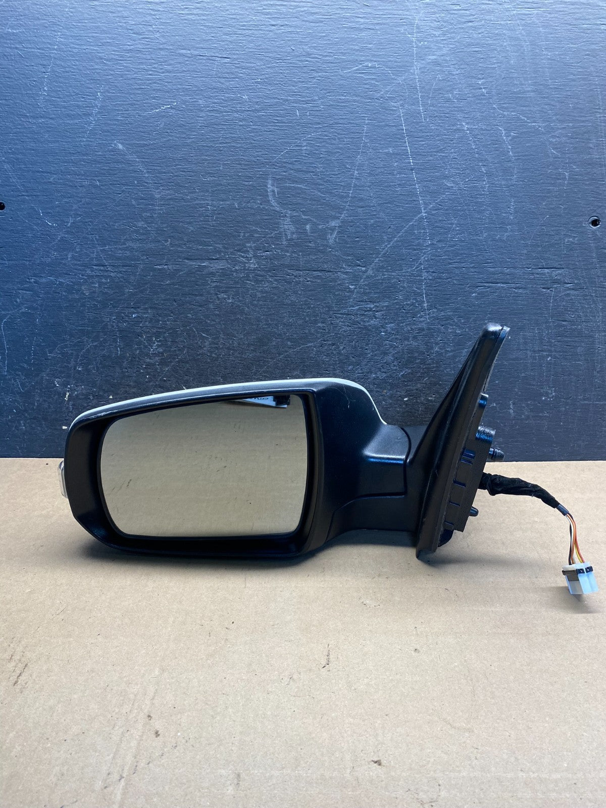 2011 - 2015 Kia Sorento Left Driver Lh Side Door Mirror Turn Signal AG1926 MS9