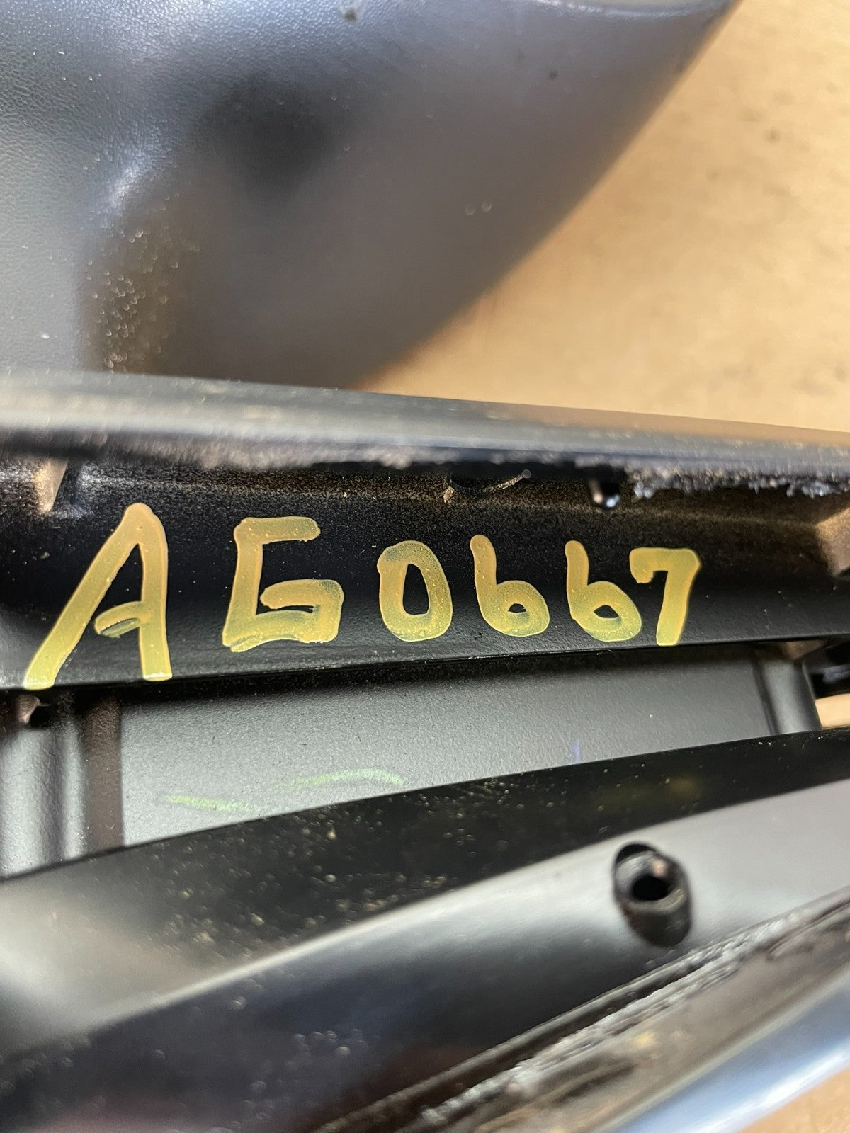 2001 to 2006 Toyota Sequoia Left Driver View Door Mirror AG0667 DW10