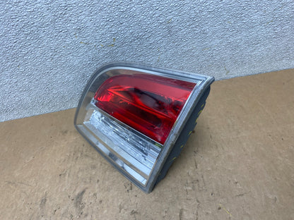 2007 2008 2009 Mazda Cx-9 Right Passenger Rh Side Inner Tail Light Oem Z7903 DW1