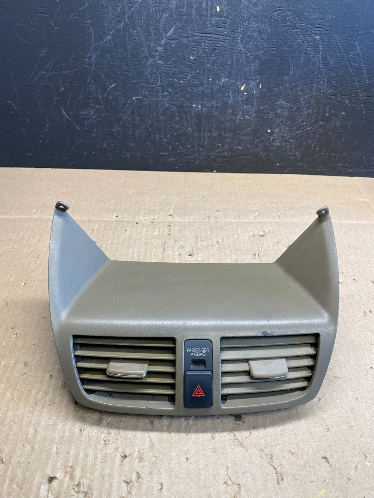 2007 2008 2009 Acura Mdx Center Console Upper Air Vent Hazard Trim AC6561 DG0