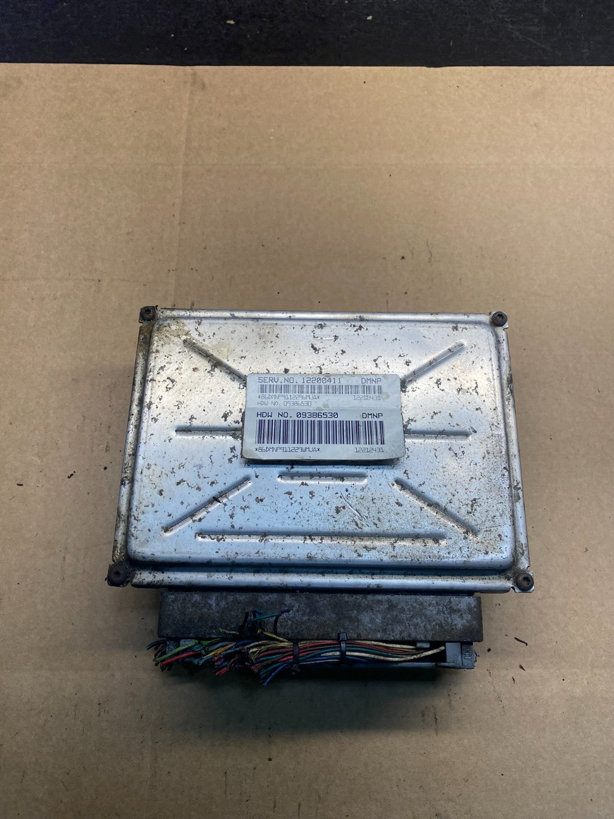2001-2002 Silverado Tahoe Engine Computer Module 12200411 ECM ECU AG9590 DG0