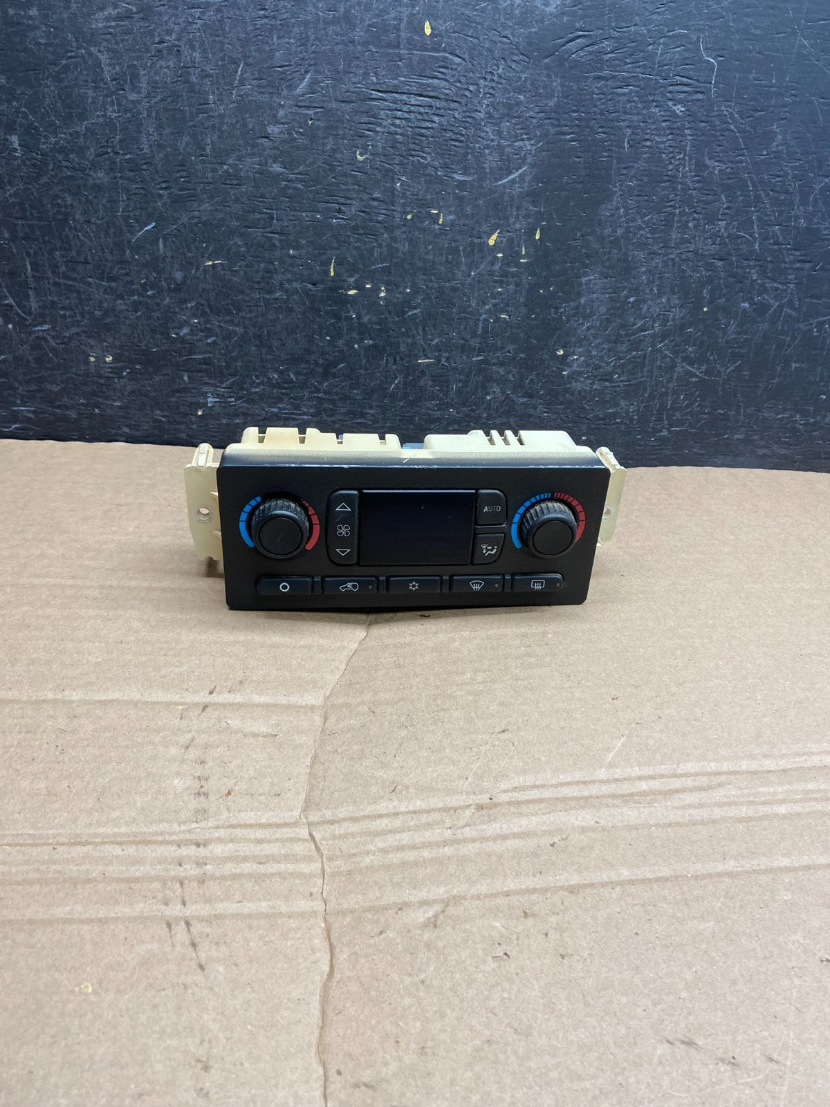 2003 to 2006 Chevrolet Silverado HVAC Heater Climate Control Module AF1837 DG0