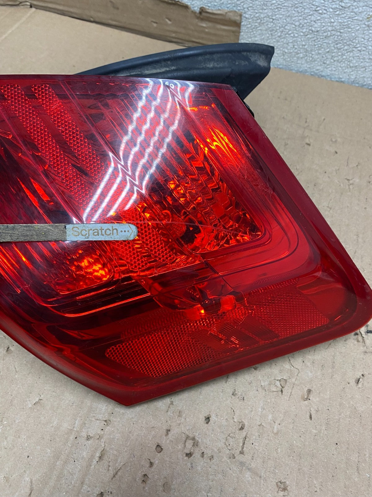 2014 to 2018 Ford Taurus Interceptor Right Passenger RH Tail Light U8368 DW3