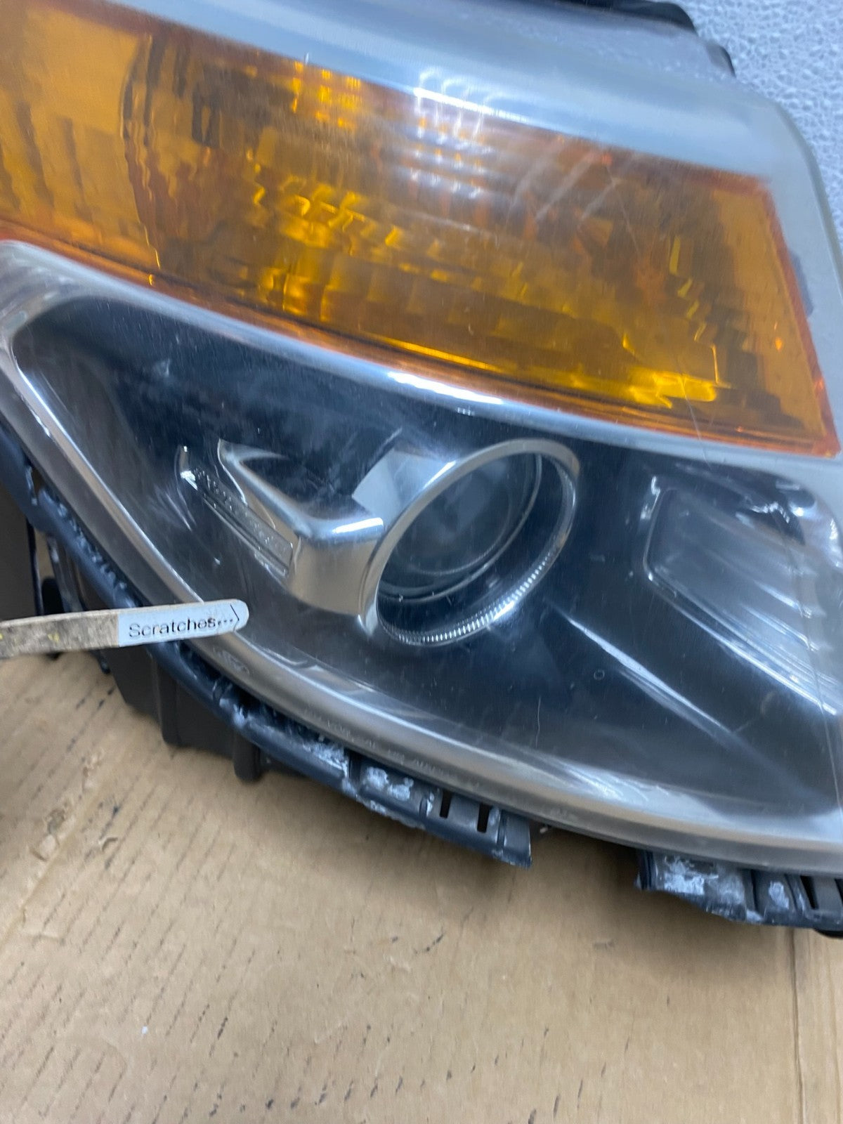 2011 to 2015 Ford Explorer Right Passenger Halogen Headlight AD0760 DW3