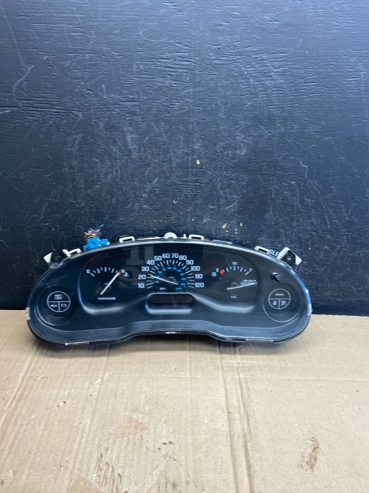 1999 2005 Buick Century Dash Speedometer Cluster Gauge AD7162 DG0
