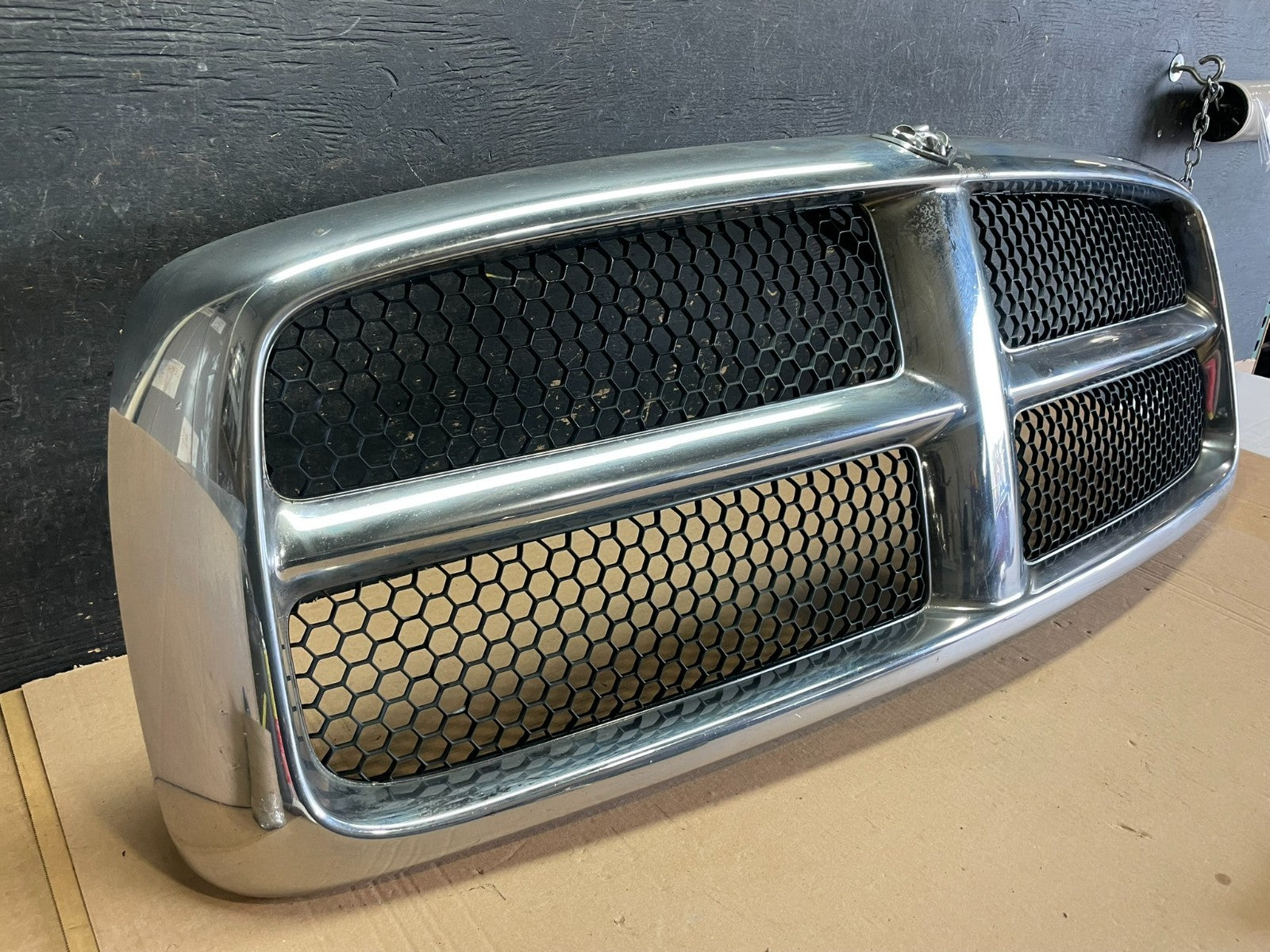2002 2003 2004 2005 Dodge Ram 1500  Upper Front Grill Grille Z8593 DG2