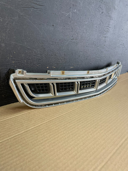 2013 to 2017 Cadillac XTS Front Lower Grill Grille AE8595 DG2
