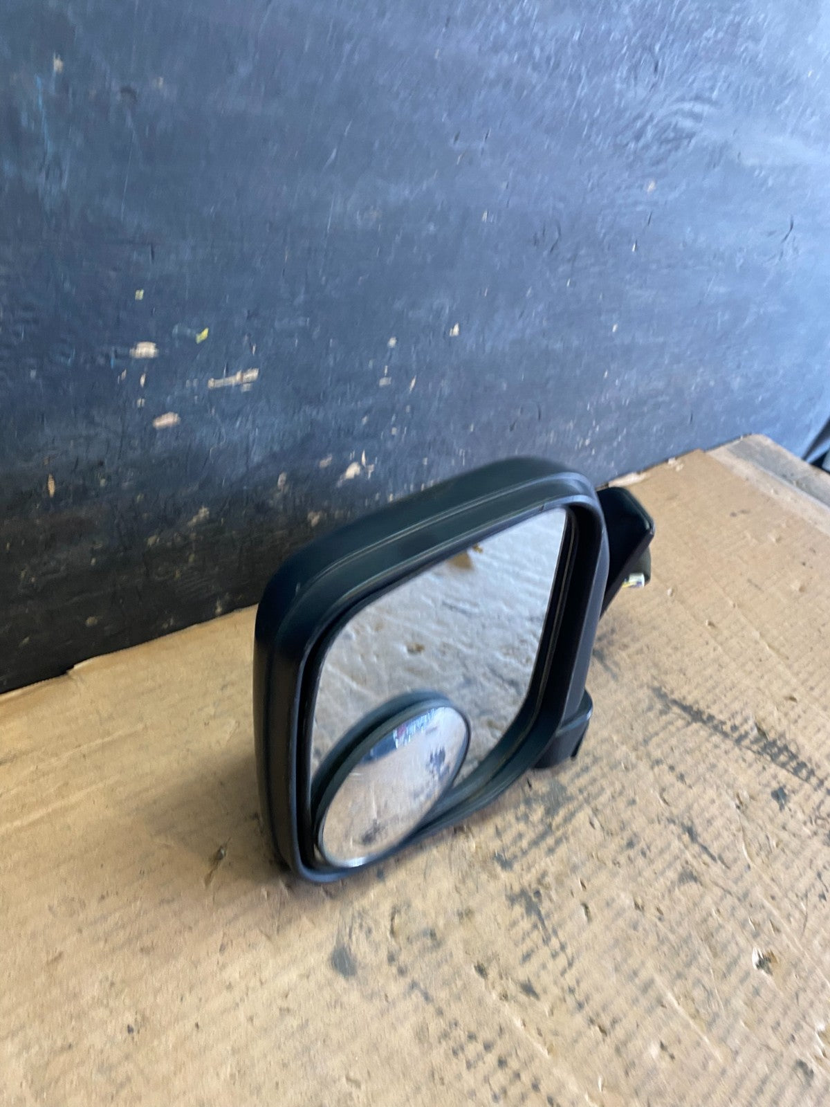1997 to 2002 Mitsubishi Montero Left Driver LH Side View Door Mirror S0538 DG9