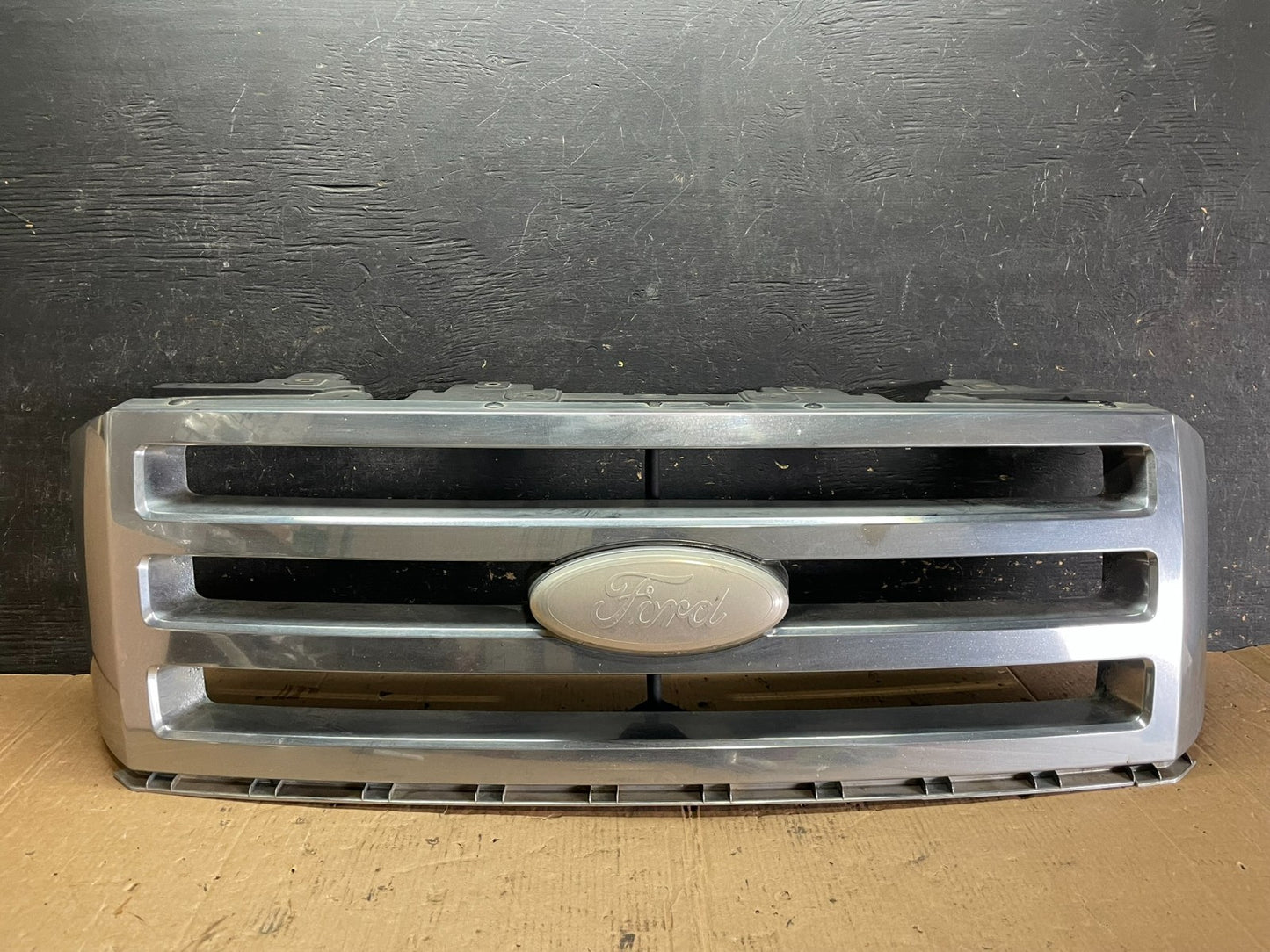 2007 to 2014 Ford Expedition Front Upper Chrome Grill Grille Oem Z5916 DG0