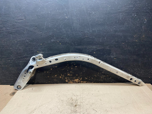 2020 to 2023 Ford Explorer Left Driver LH Upper Tic Bar Oem X2879 DG0