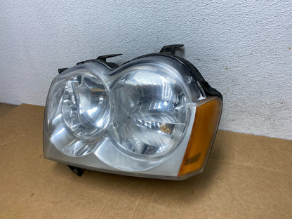 2005-2007 Jeep Grand Cherokee Left Driver LH Halogen Headlight AD4462 DW1