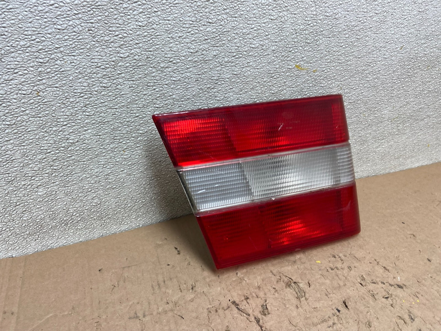 1995 to 1997 Volvo 940 960 Left Driver LH Side Inner Tail Light Oem Y0534 DG2