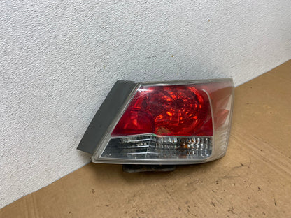 2008 to 2012 Honda Accord Sedan Tail light Right Passenger RH Side AD3217 LK2