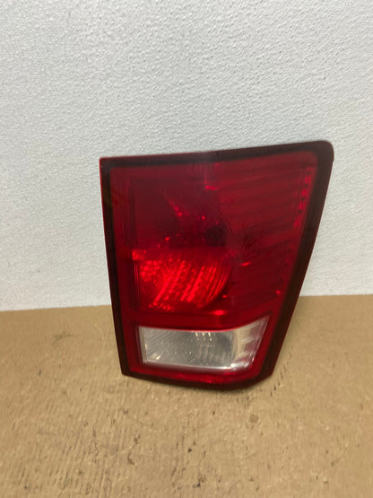 2007 to 2010 Jeep Grand Cherokee Right Passenger Tail Light AC1551 LK0