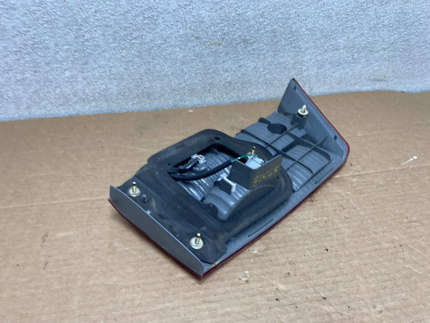 2005 Honda Accord Sedan Right Passenger Inner Tail Light OEM Z1465 DW5