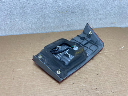 2005 Honda Accord Sedan Right Passenger Inner Tail Light OEM Z1465 DW5