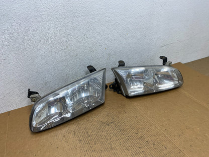 2000 to 2001 Toyota Camry Front Left+Right Side Headlights AE0610 DW2