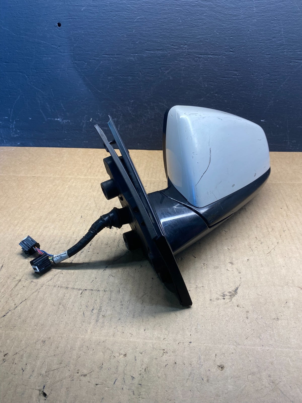 2010 to 2015 Cadillac SRX Left Driver Lh Side View Door Mirror AC4319 DW1