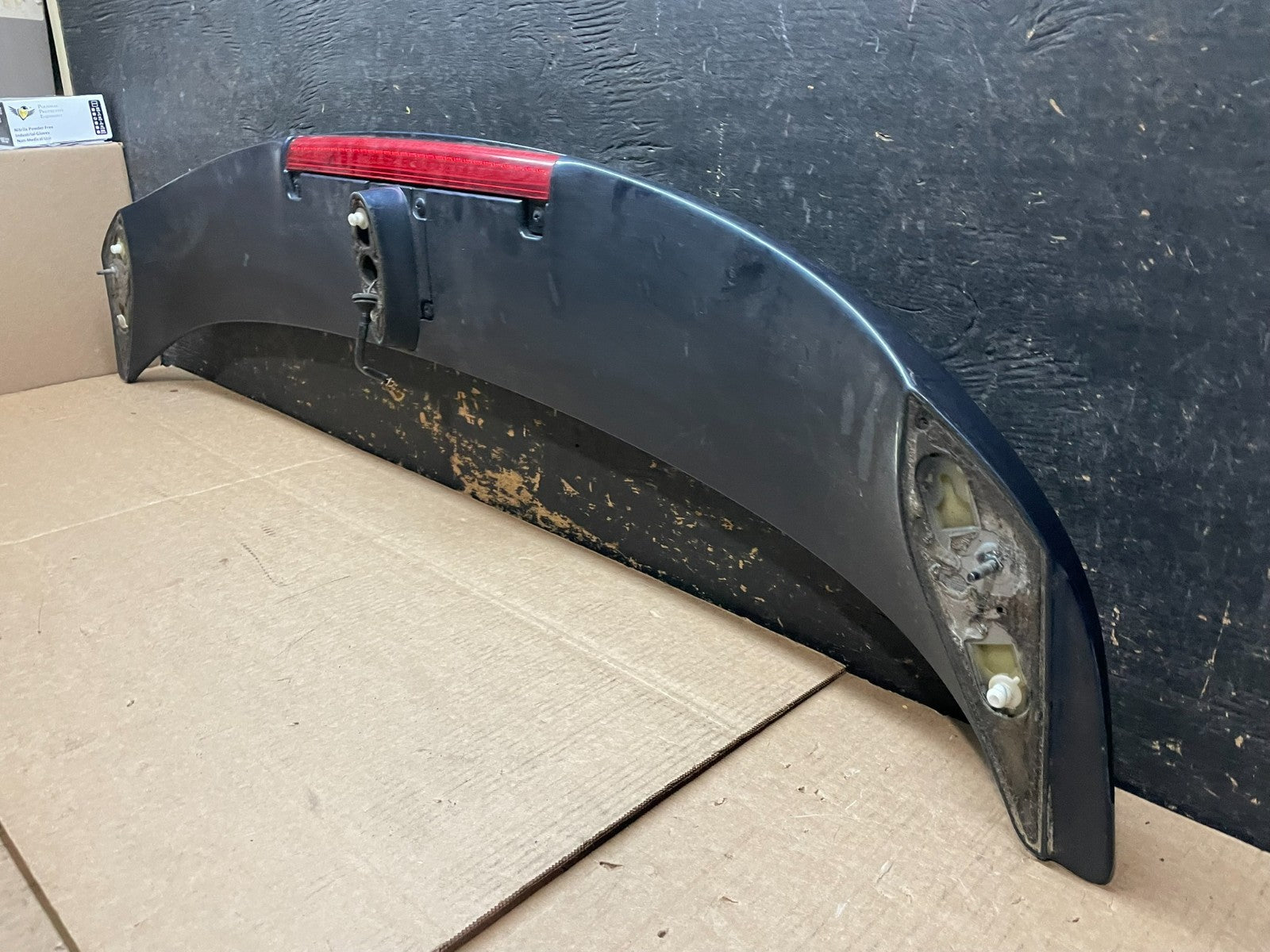 2000 2001 2002 2003 Nissan Maxima Rear Spoiler Wing OEM Y9360 DG7