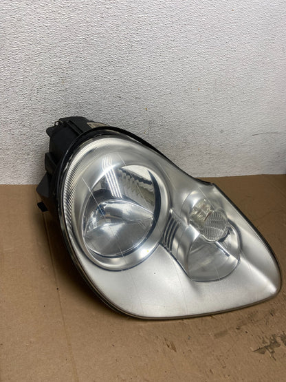 2004 - 2006 Porsche Cayenne Right Passenger Side Halogen Headlight AD7758 DW2
