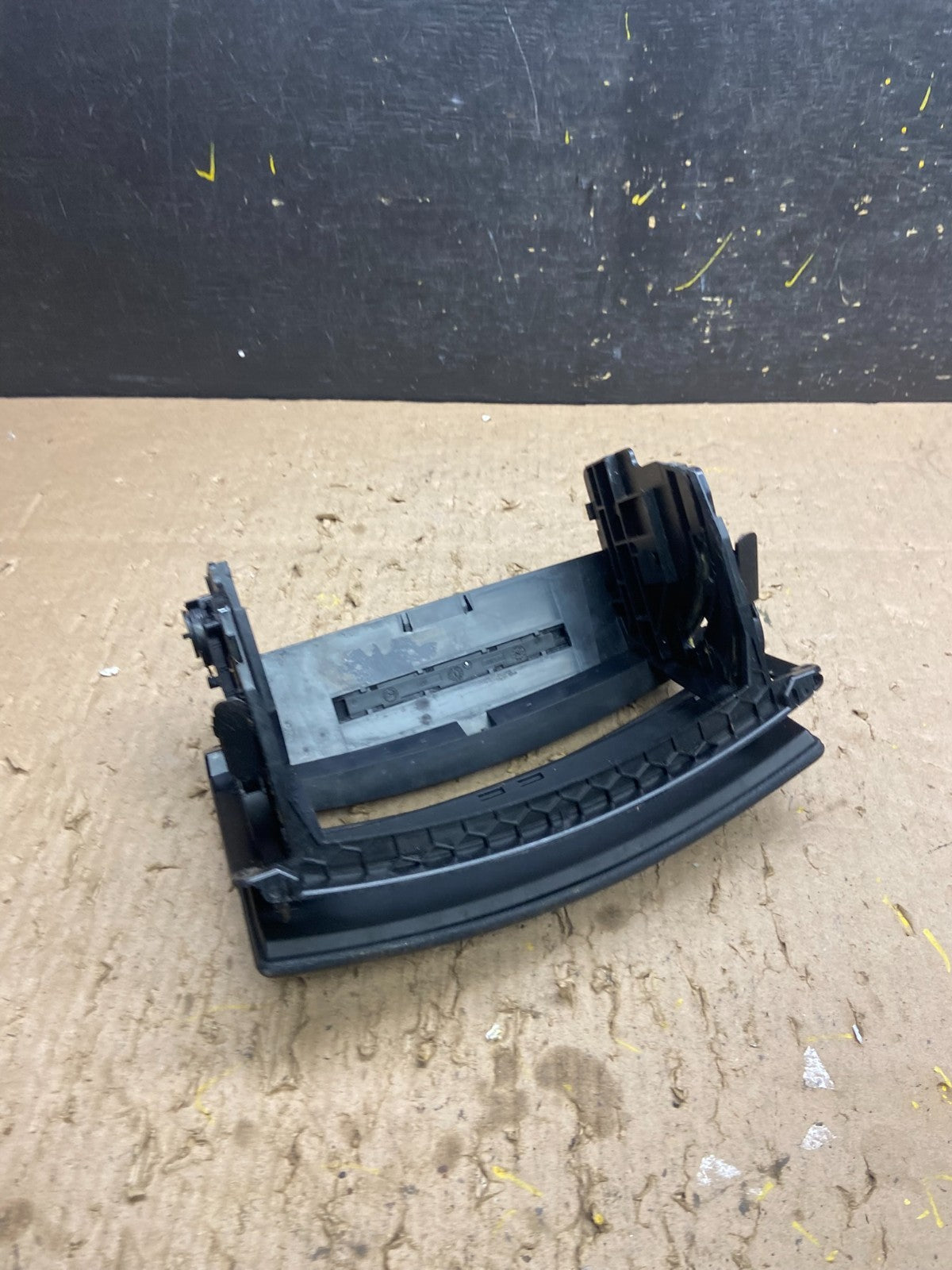 2007 to 2009 Mercedes S-Class S550 Center Console CD Player Cover Trim T8883 DG5