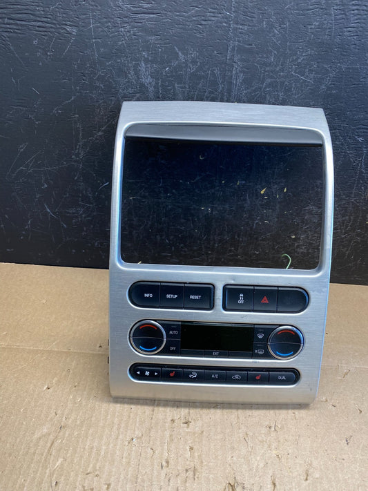 2007 - 2010 Ford Edge Heater Climate Control Radio Control Dash Bezel AC6558 DG0